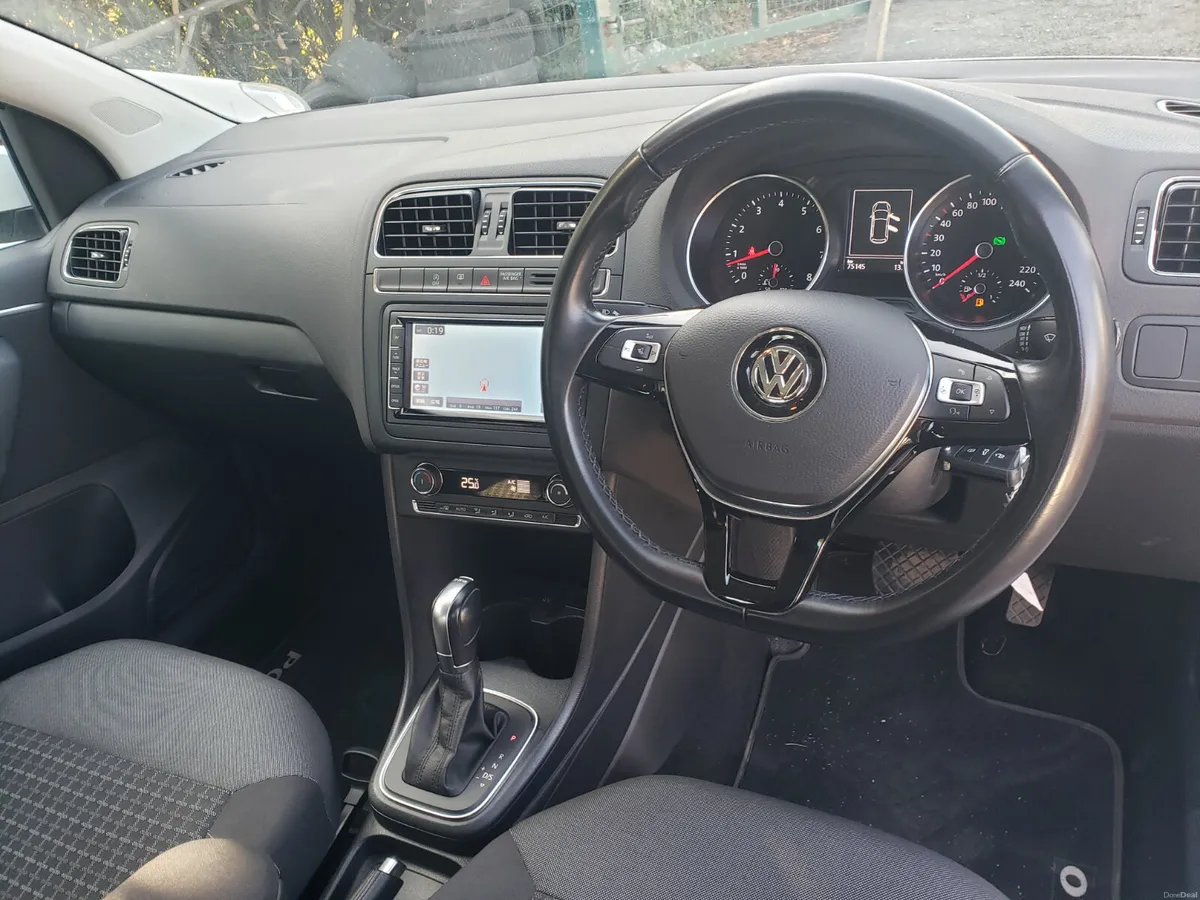 2017 vw polo - Image 6