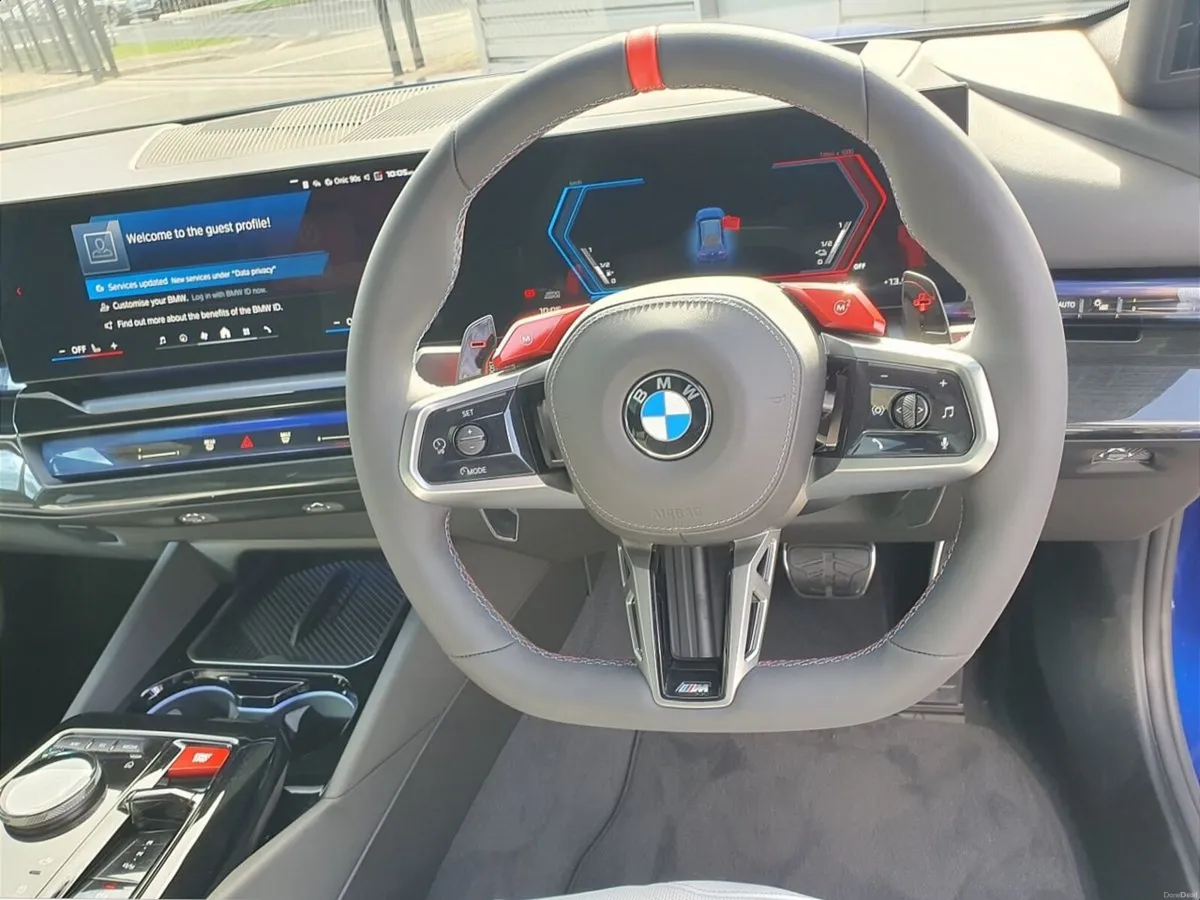 BMW M5 Touring - Image 5