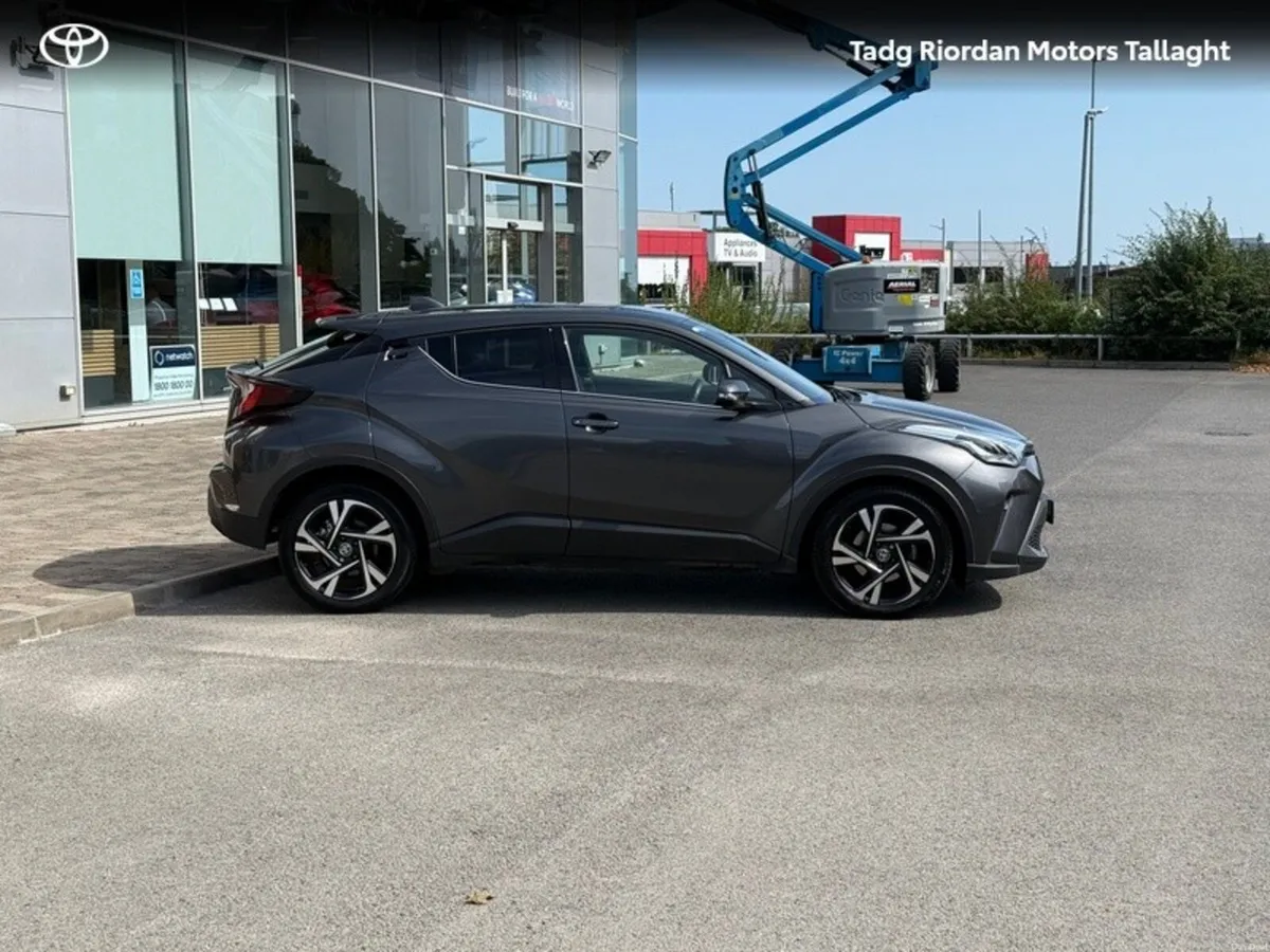 Toyota C-HR HYBRID SPORT - Image 3
