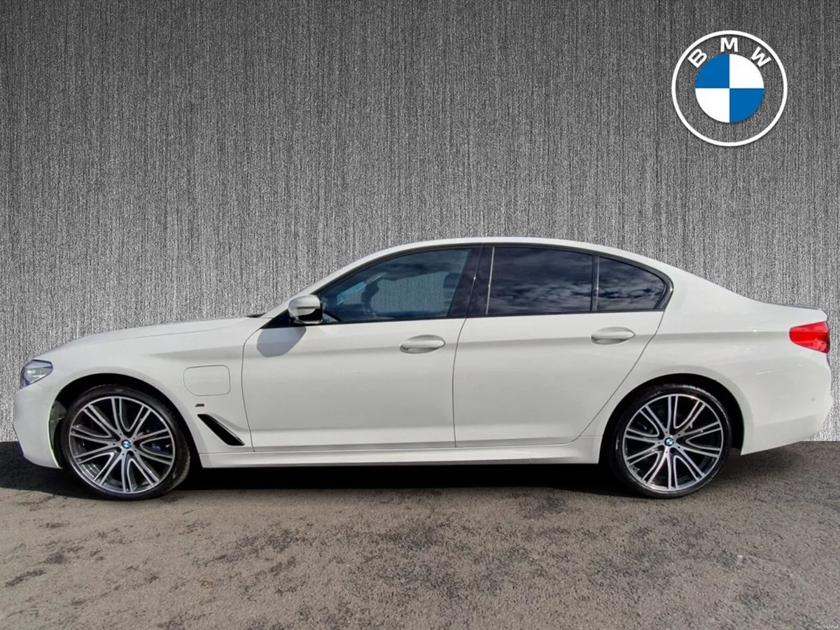 BMW 5-Series 530e xDrive M Sport Saloon - Image 3
