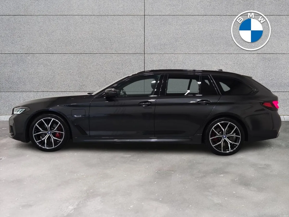BMW 5-Series 530e M Sport Touring - Image 3