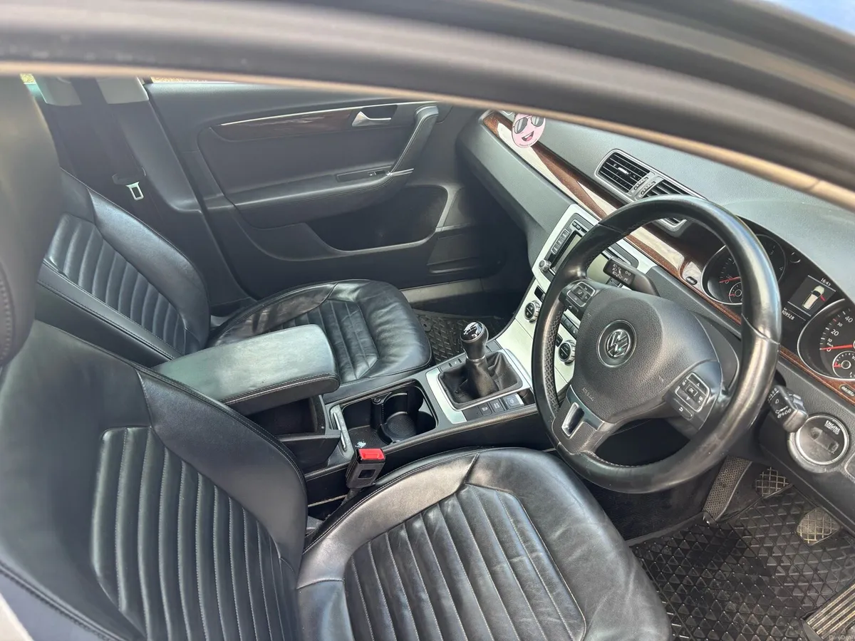 Volkswagen Passat Estate NCT and Taxed - Image 5