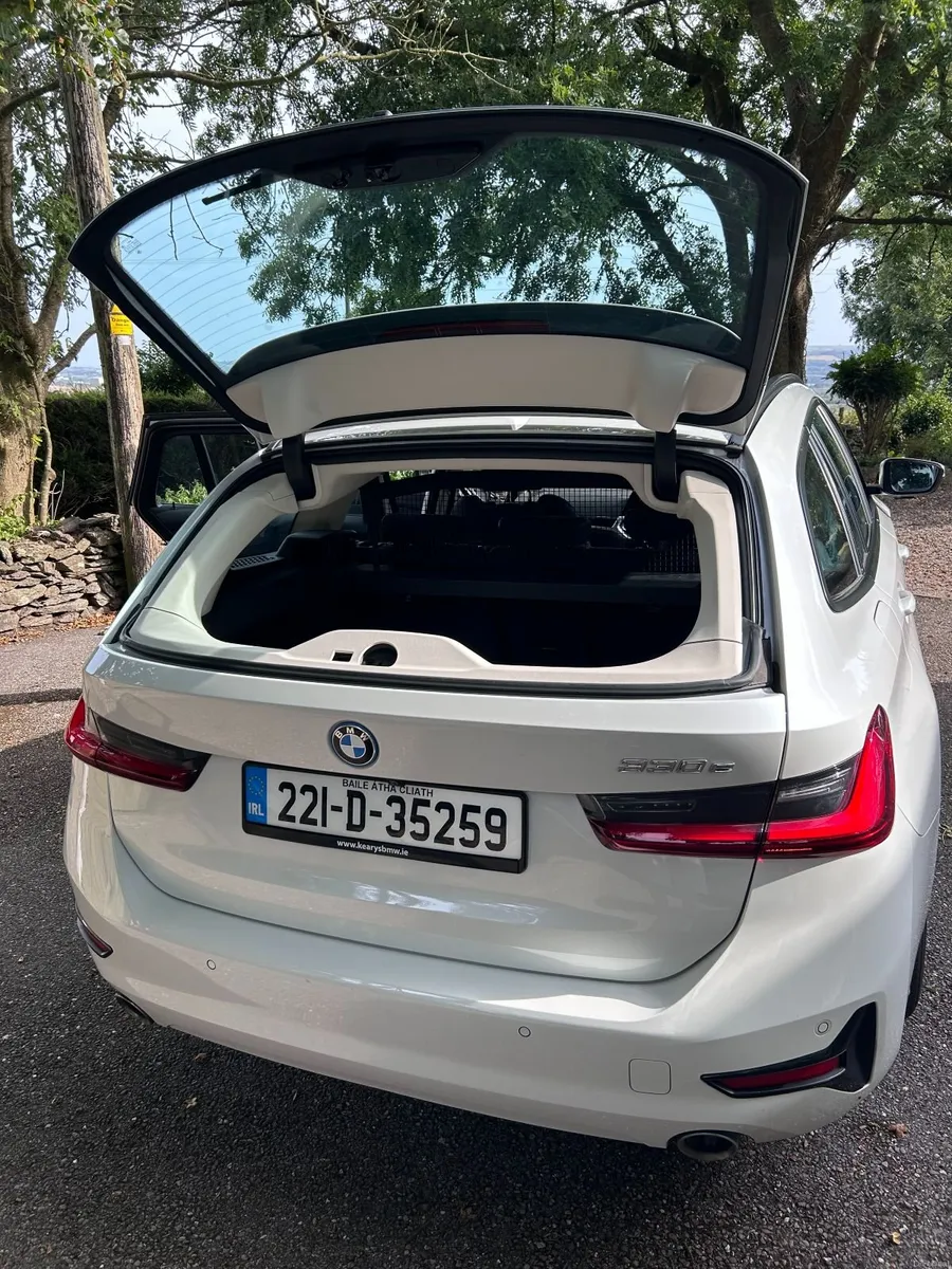 BMW 330E 3-Series SE Pro Touring Auto 2022 - Image 6