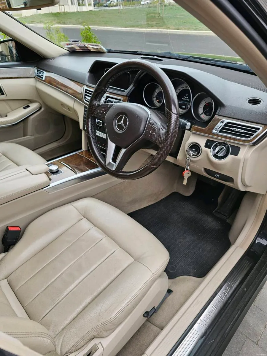 Mercedes Benz E300d - Image 5
