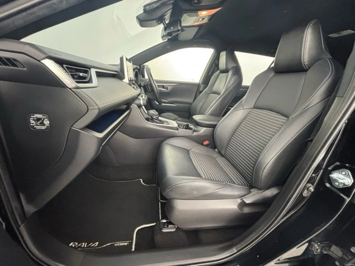 Toyota RAV4 SPORT BLACK EDITION - Image 6