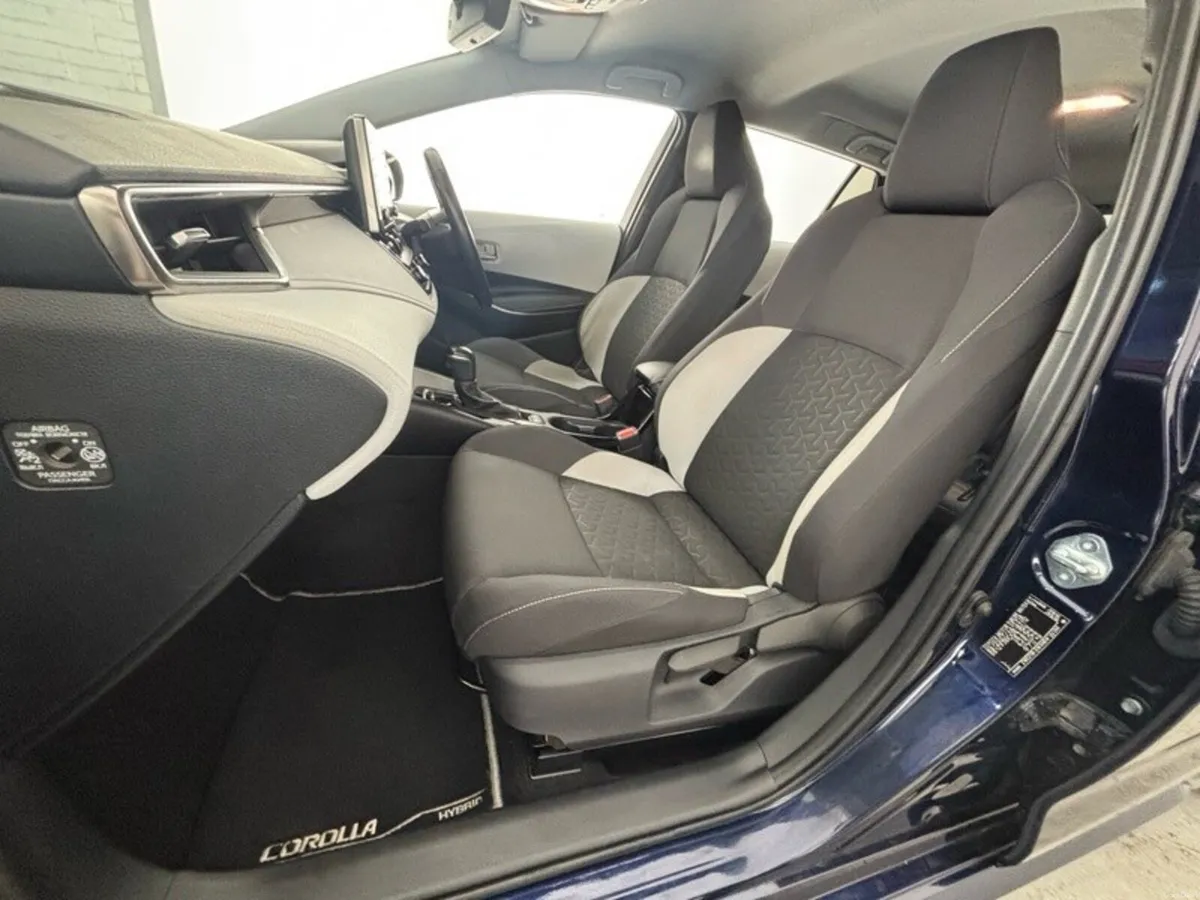 Toyota Corolla HYBRID SOL T/S 4DR AUTO - Image 6