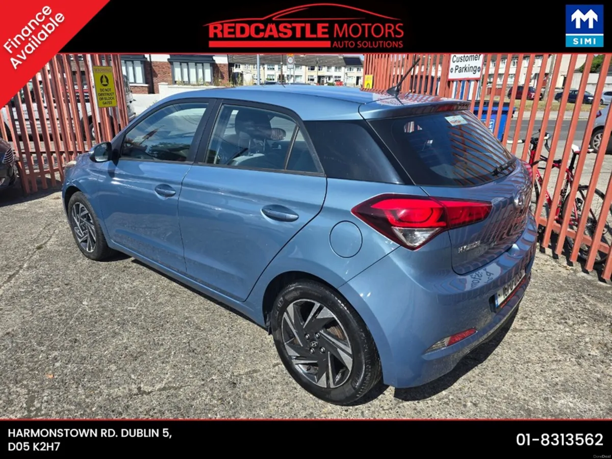 Hyundai i20 PETROL 5DR **UPGRADED ALLOYS** - Image 4