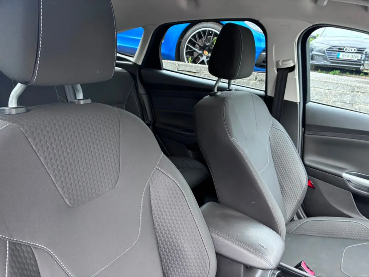 Ford Focus 1.5 TDCI ZETEC EDITION 120 BHP (CRUISE+ - Image 5