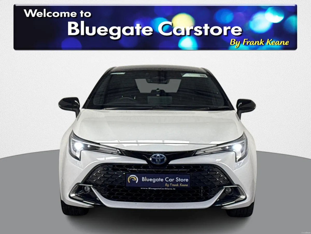 Toyota Corolla HB LUNA SPORT  **FULL BLACK HALF LE - Image 5