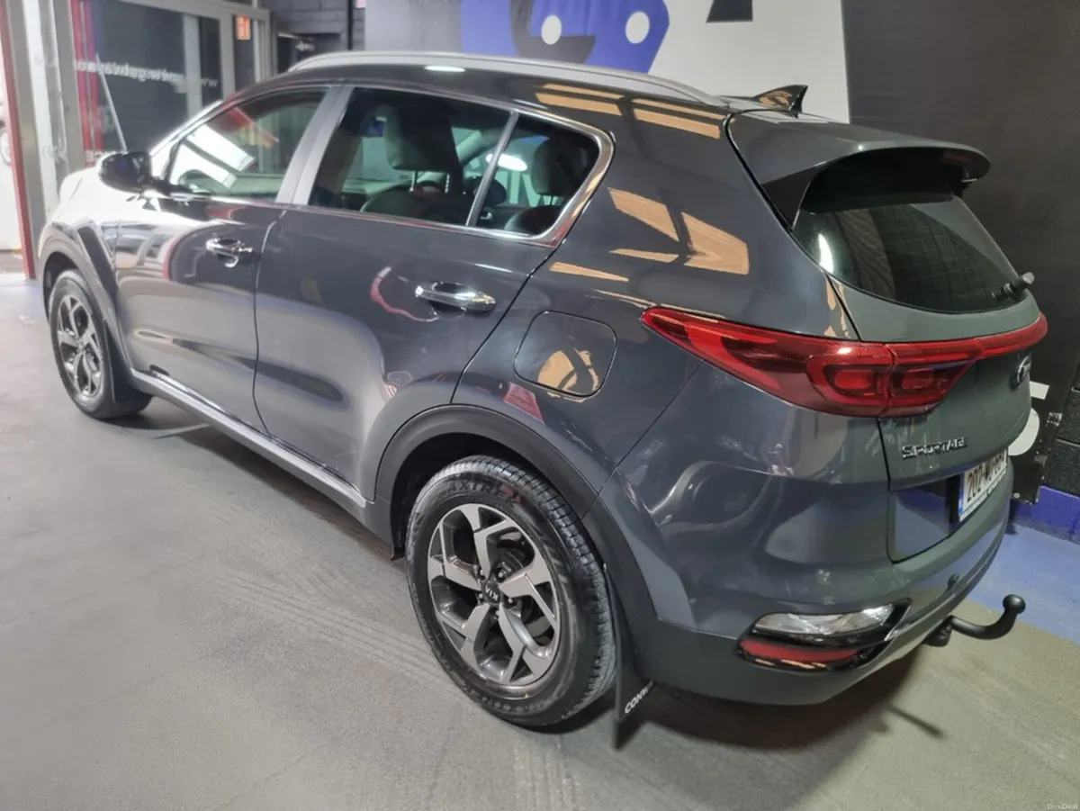 Kia Sportage K3 **REVERSING CAMERA, FULL LEATHER, - Image 6