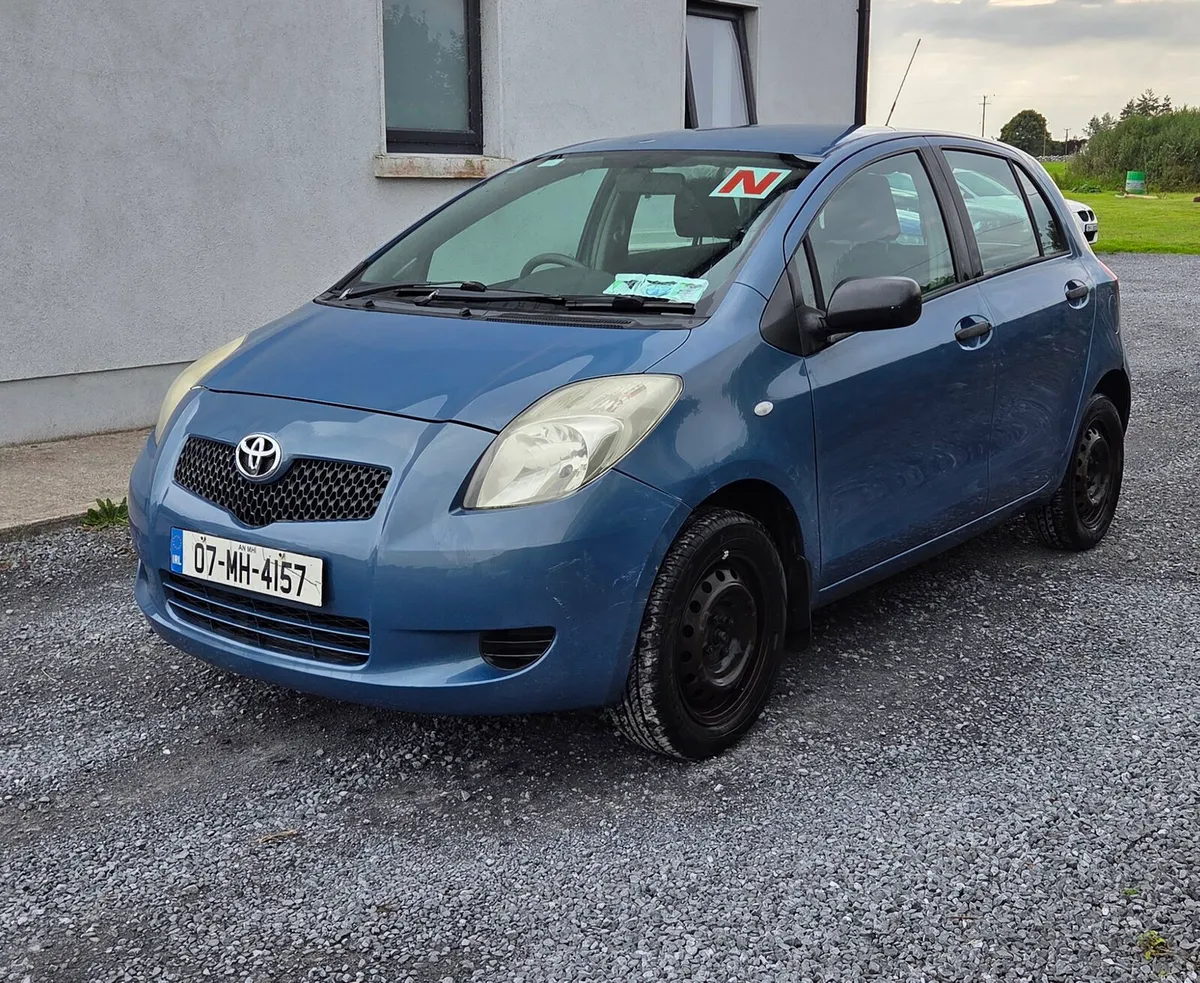 Toyota yaris - Image 4