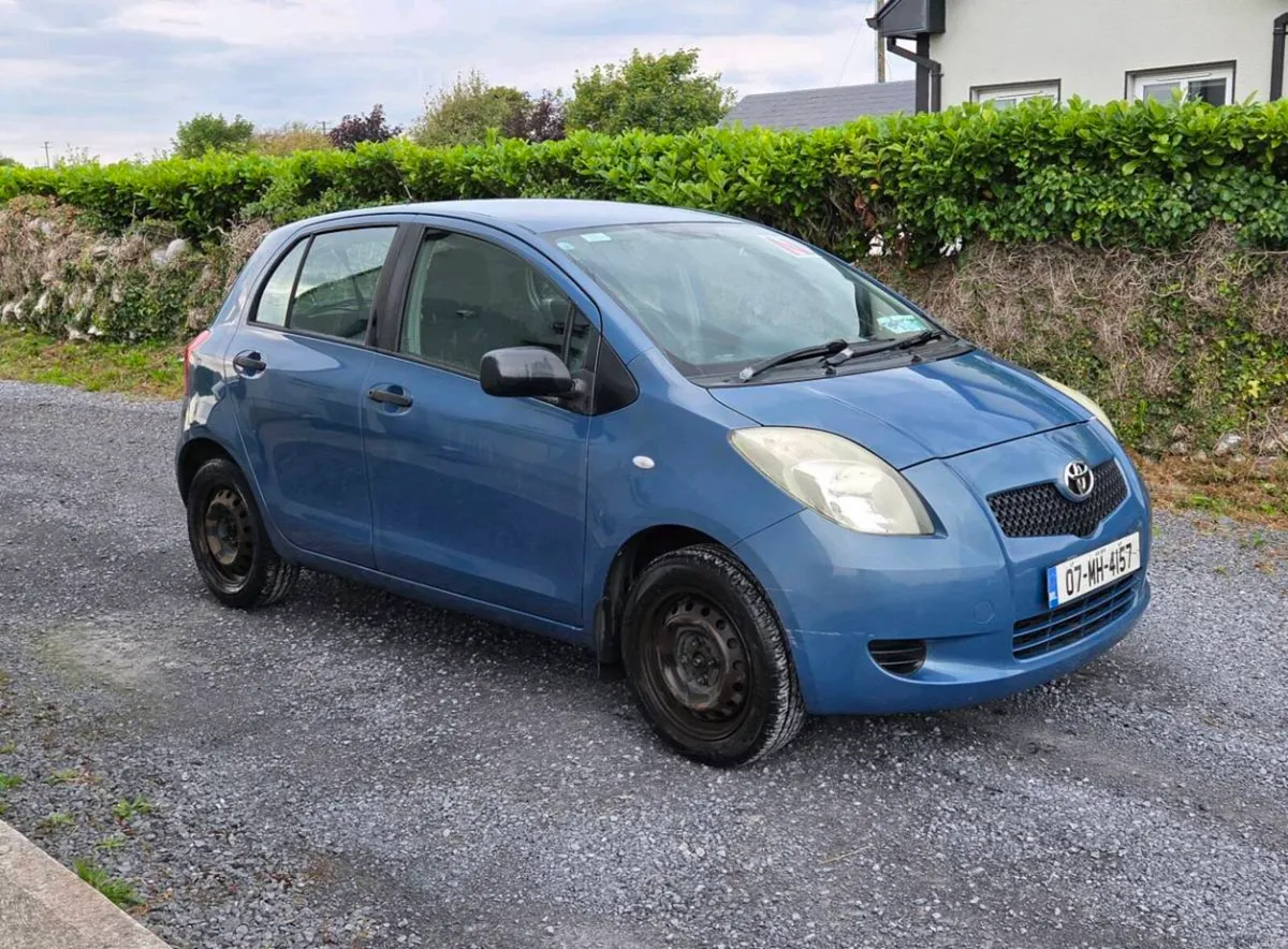 Toyota yaris - Image 1