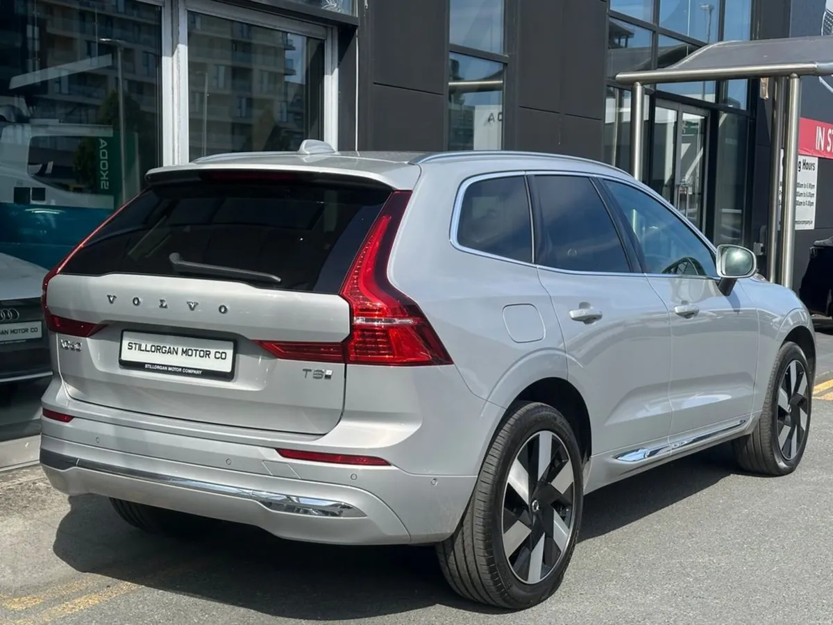Volvo XC60 T8 Ultra Recharge AWD Auto (PHEV) - Image 6