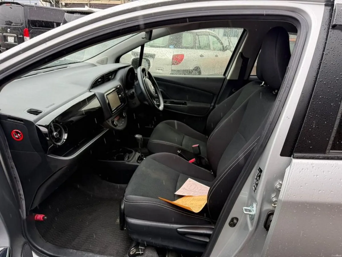 Toyota Yaris 1.3 - Image 5