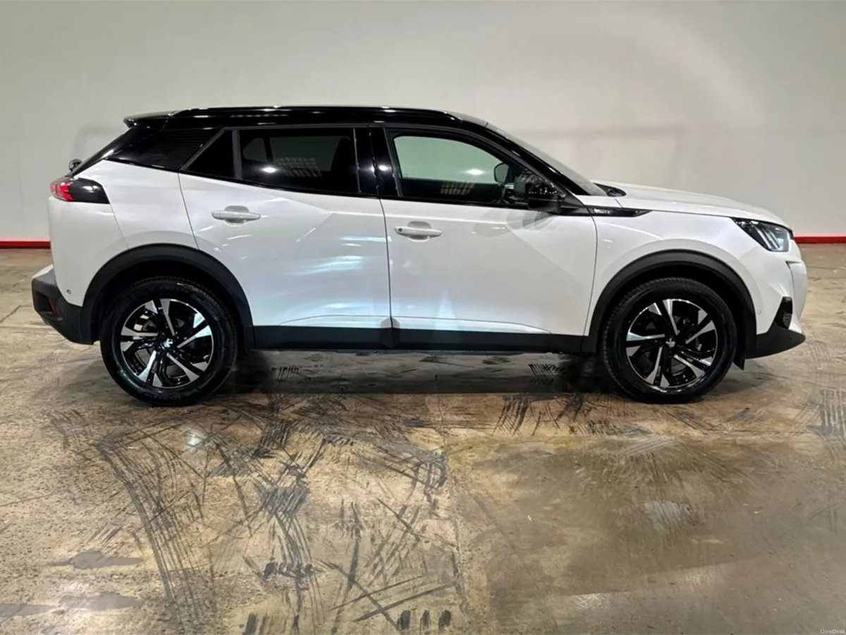 Peugeot 2008 1.2 AUTOMATIC SUV - BLACK HALF LEATHE - Image 2