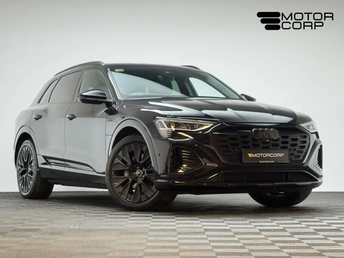 Audi Q8 e-tron 55 BLACK EDITION QUATTRO - Image 1
