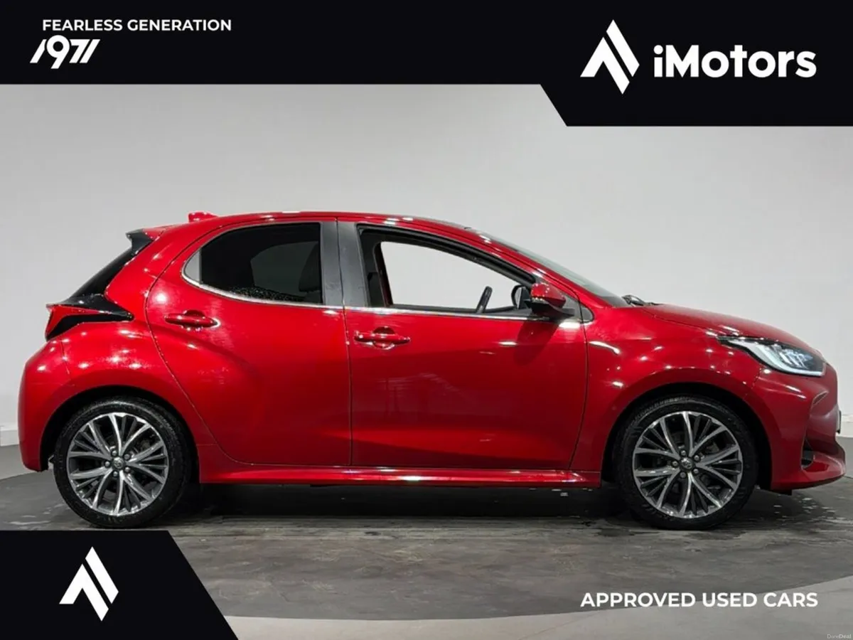 Toyota Yaris TOP SPEC Platinum GLASS ROOF HYBRID 4 - Image 2