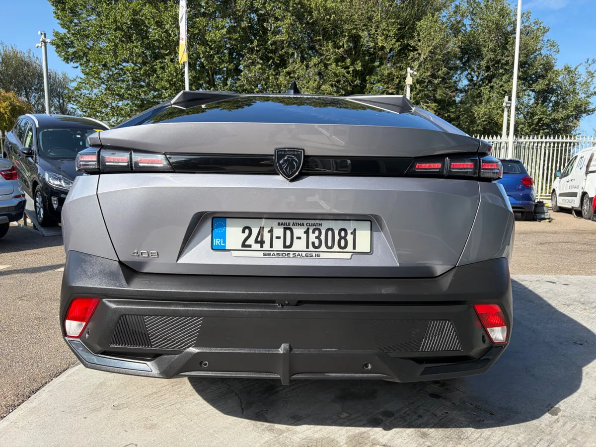 241 Peugeot 408 1.2L Allure Auto - Image 3