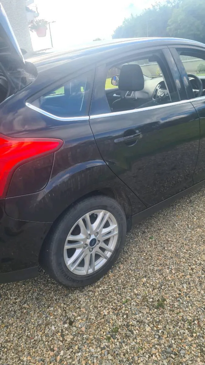 Car - Image 4