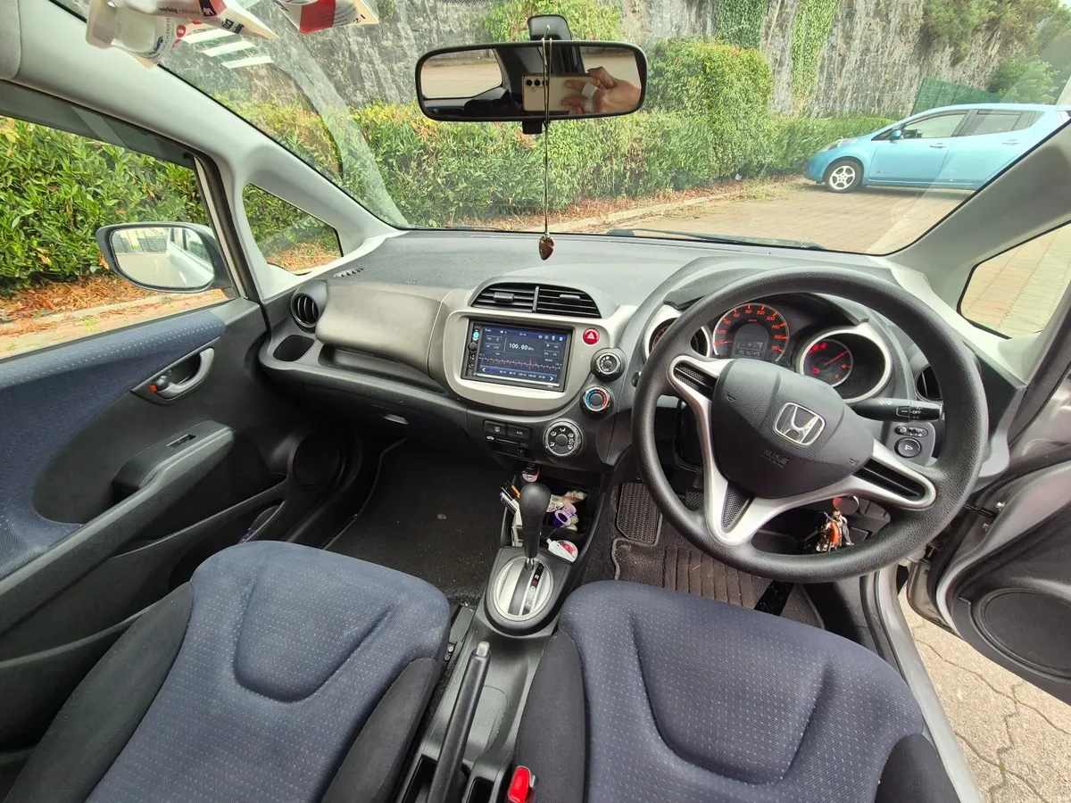 Honda Fit 2010 - Image 5