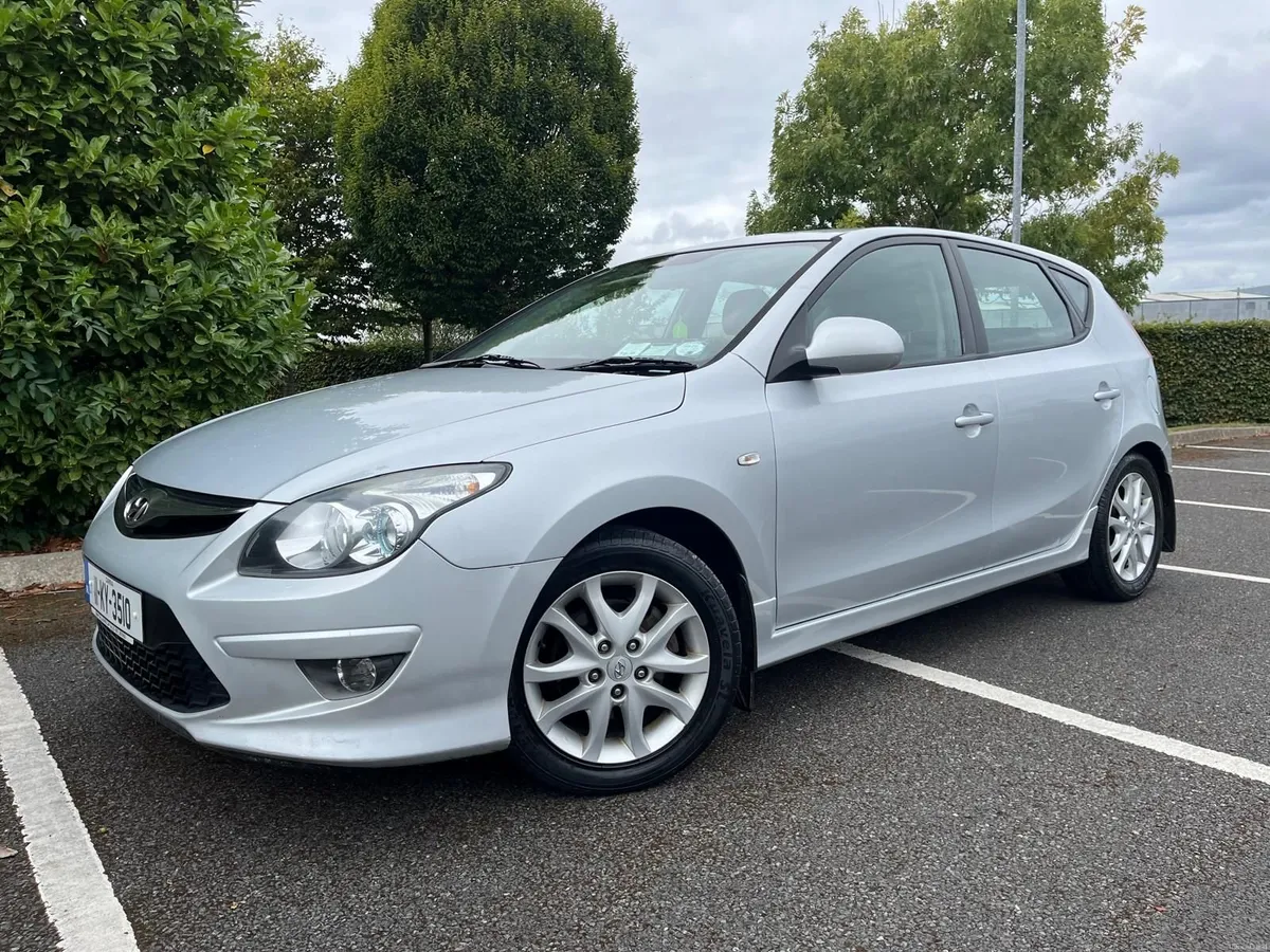 Hyundai i30 2011 - Image 2