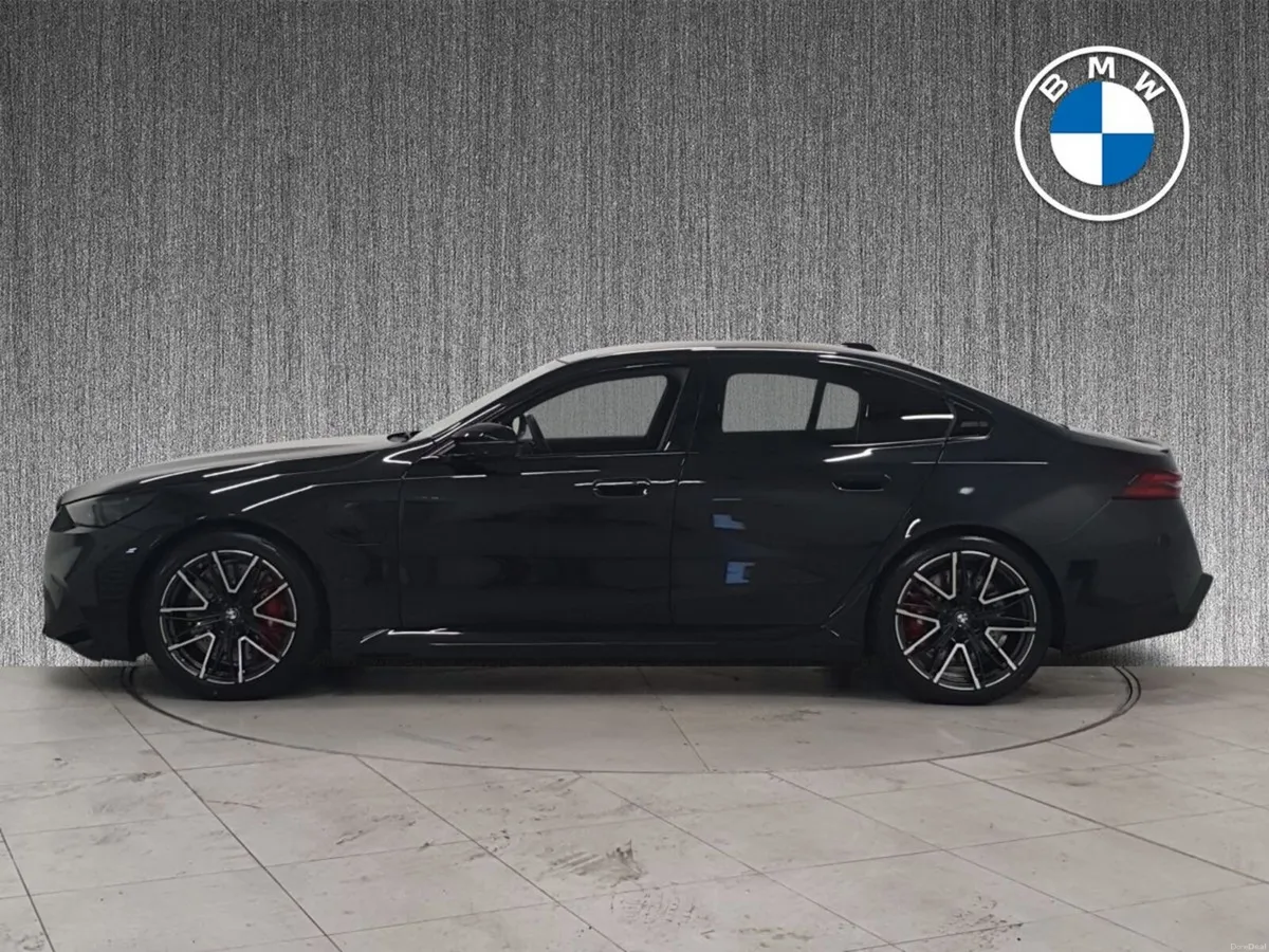 BMW M5 M5 Saloon - Image 3