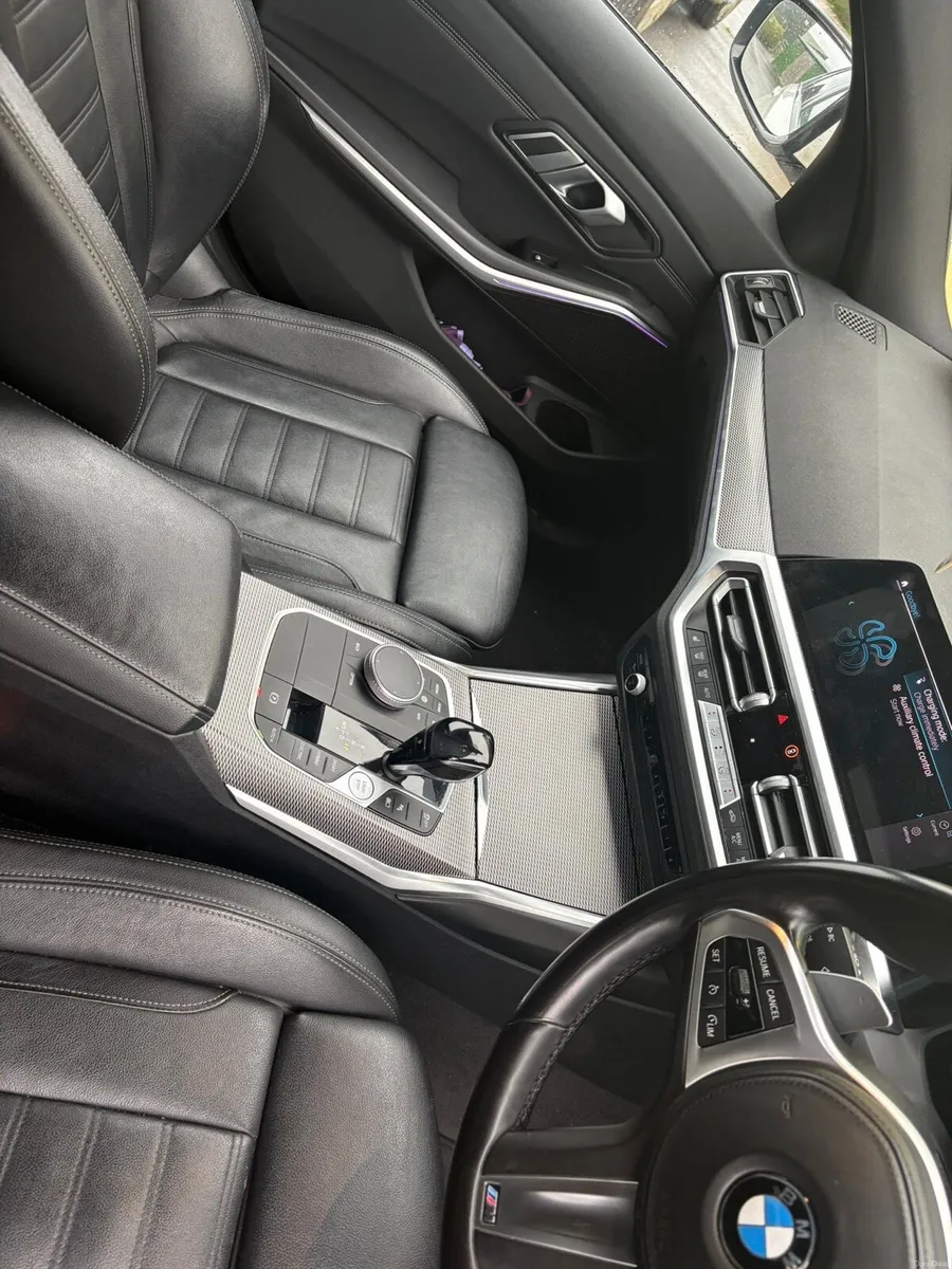 BMW 330e MSport - Image 6