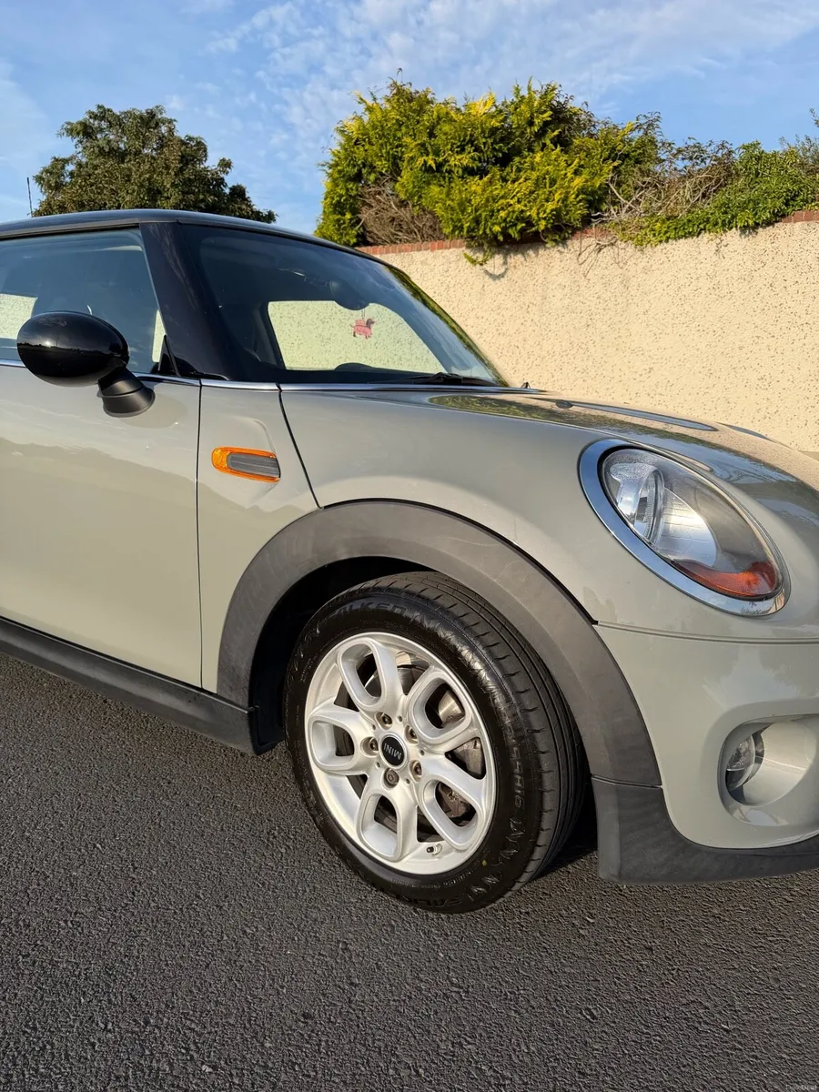 2017 Mini Cooper 1.5 Petrol 3DR - Image 4