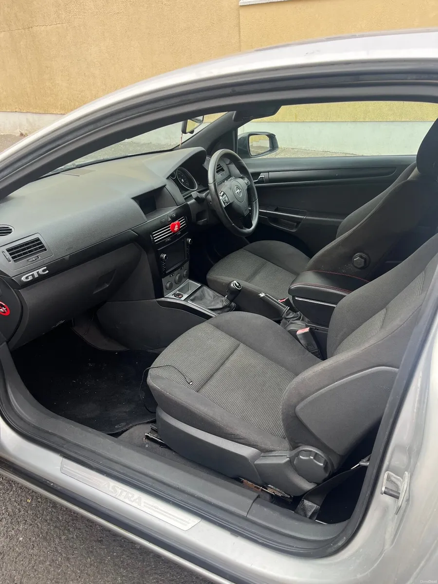 Opel Astra 2007 - Image 4