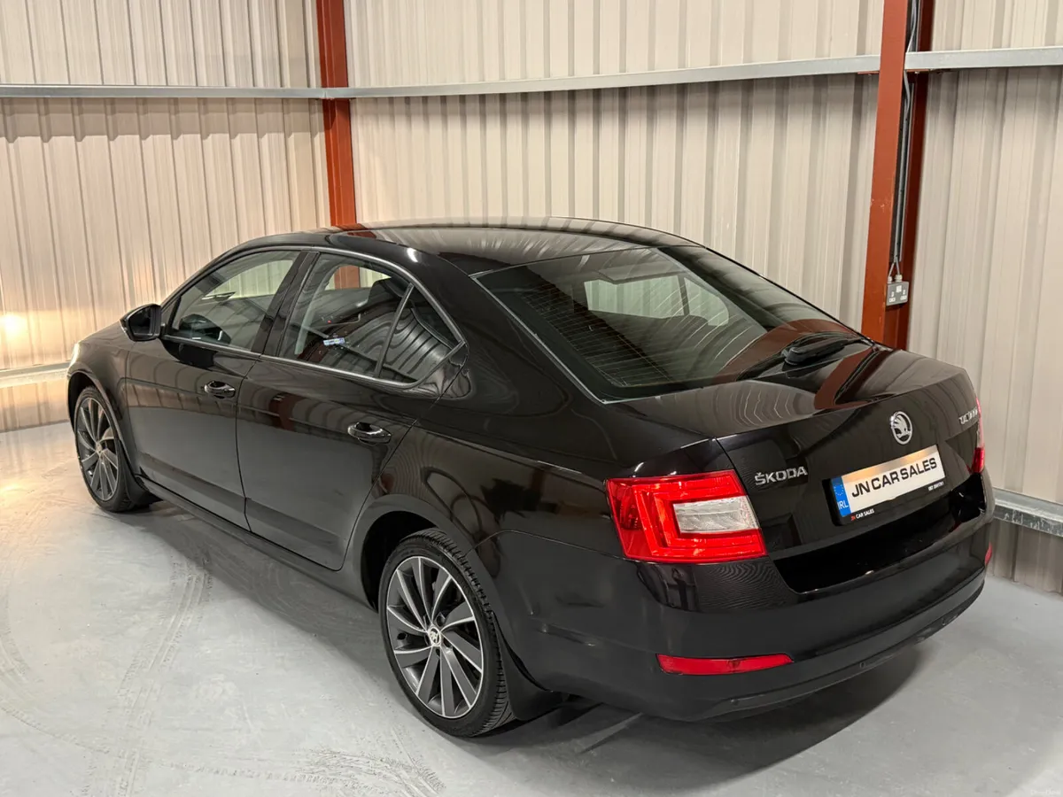 2017 Skoda Octavia 1.6TDI - Image 6