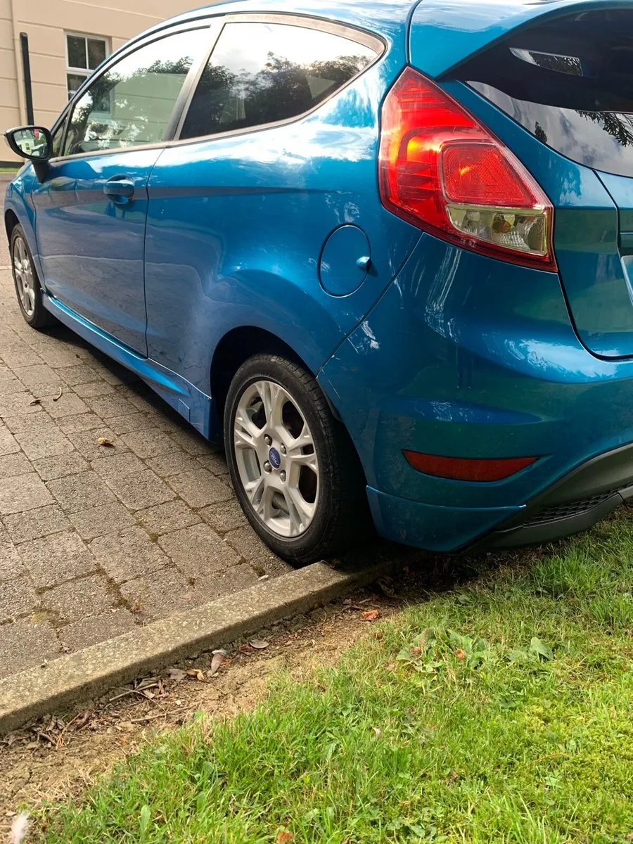 Ford fiesta Tax & Tested - Image 5