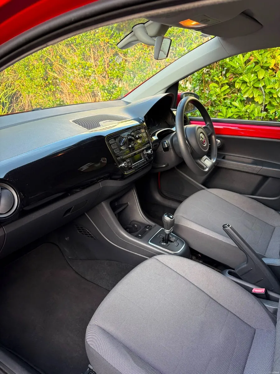 Volkswagen up! 2013 Automatic - Image 6