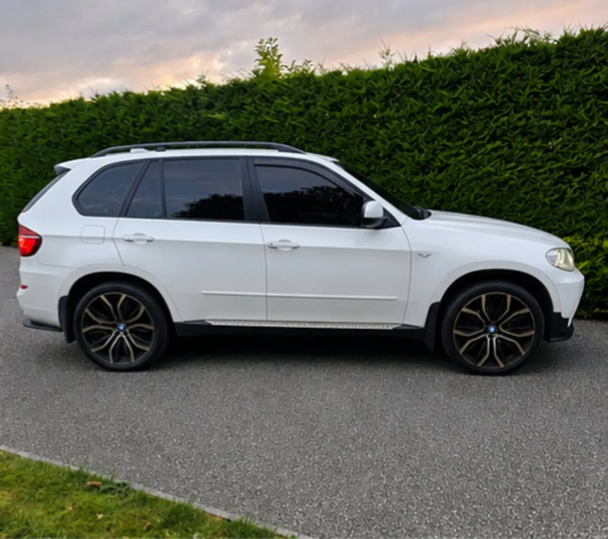 BMW X5 - Image 2