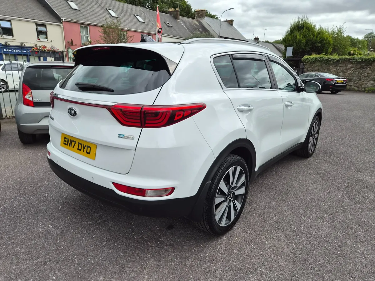 Kia Sportage 3 CRDI Auto, Top Spec, Full Kia Hist - Image 5