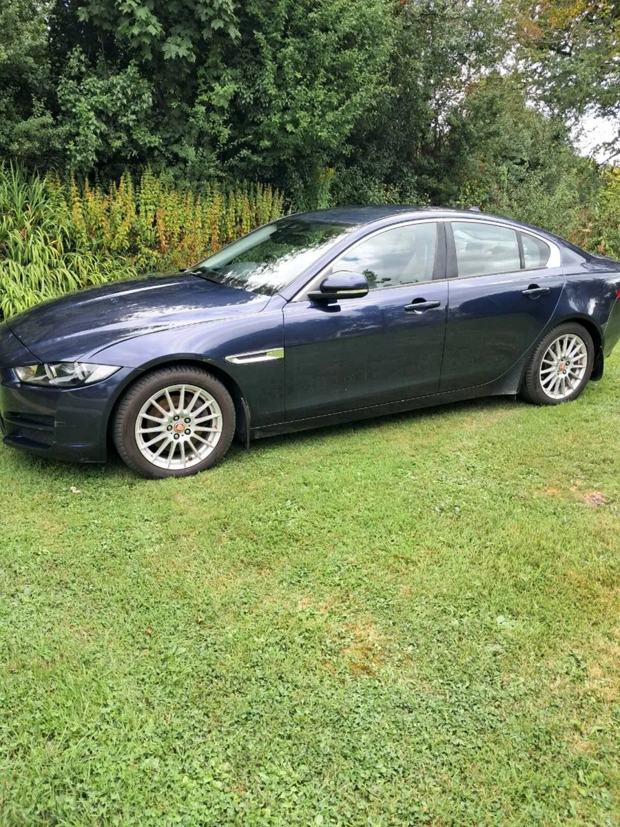 Jaguar XE - Image 3