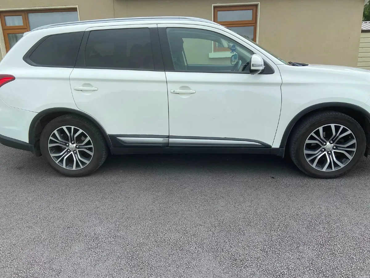 Mitsubishi Outlander 2019 - Image 6
