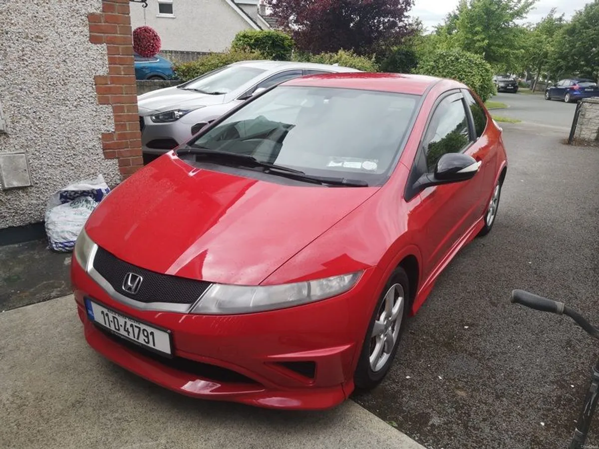 2011 Honda Civic - Image 2