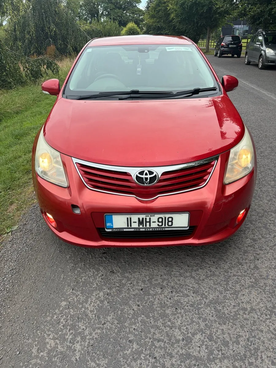 2011 Toyota Avensis - Image 2