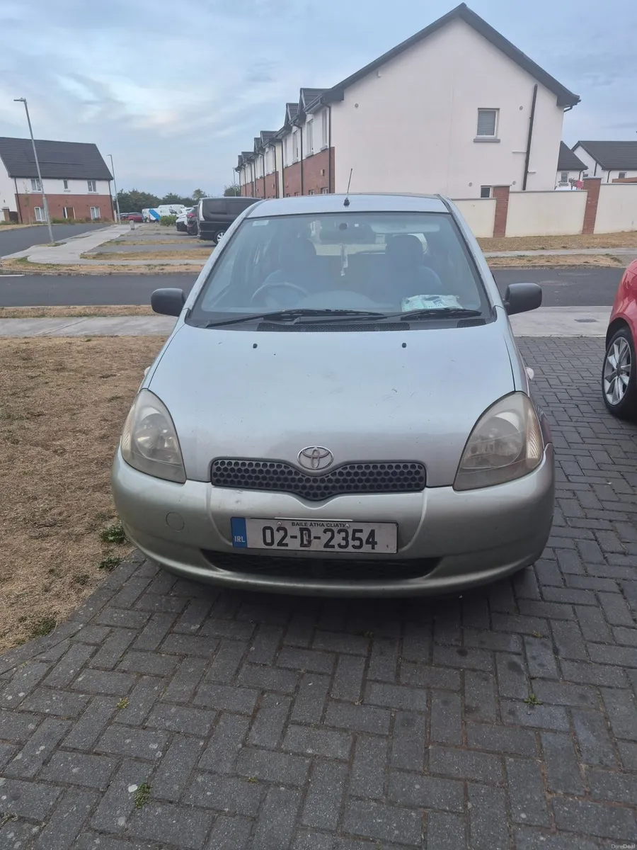 Toyota Yaris 2002 - Image 5