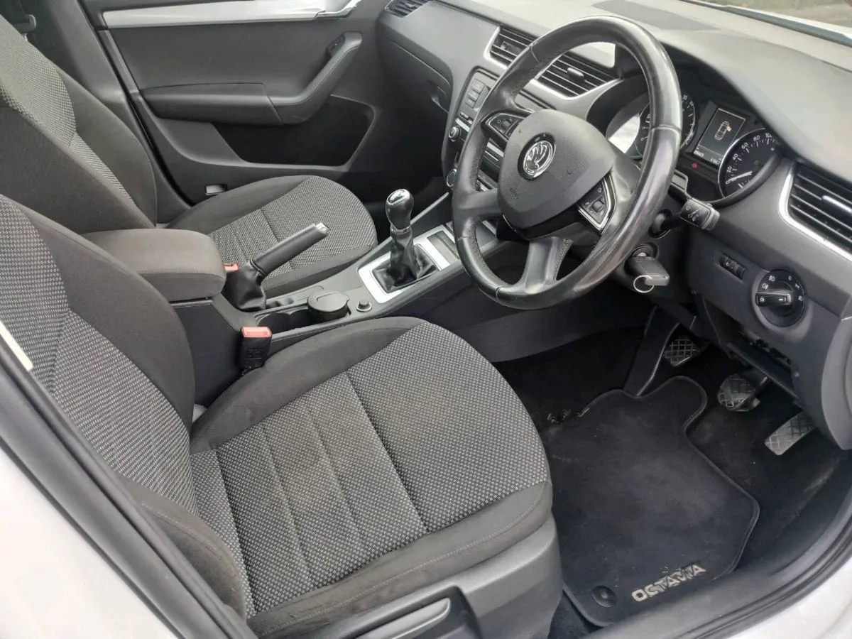 2014 Skoda Octavia - Image 6