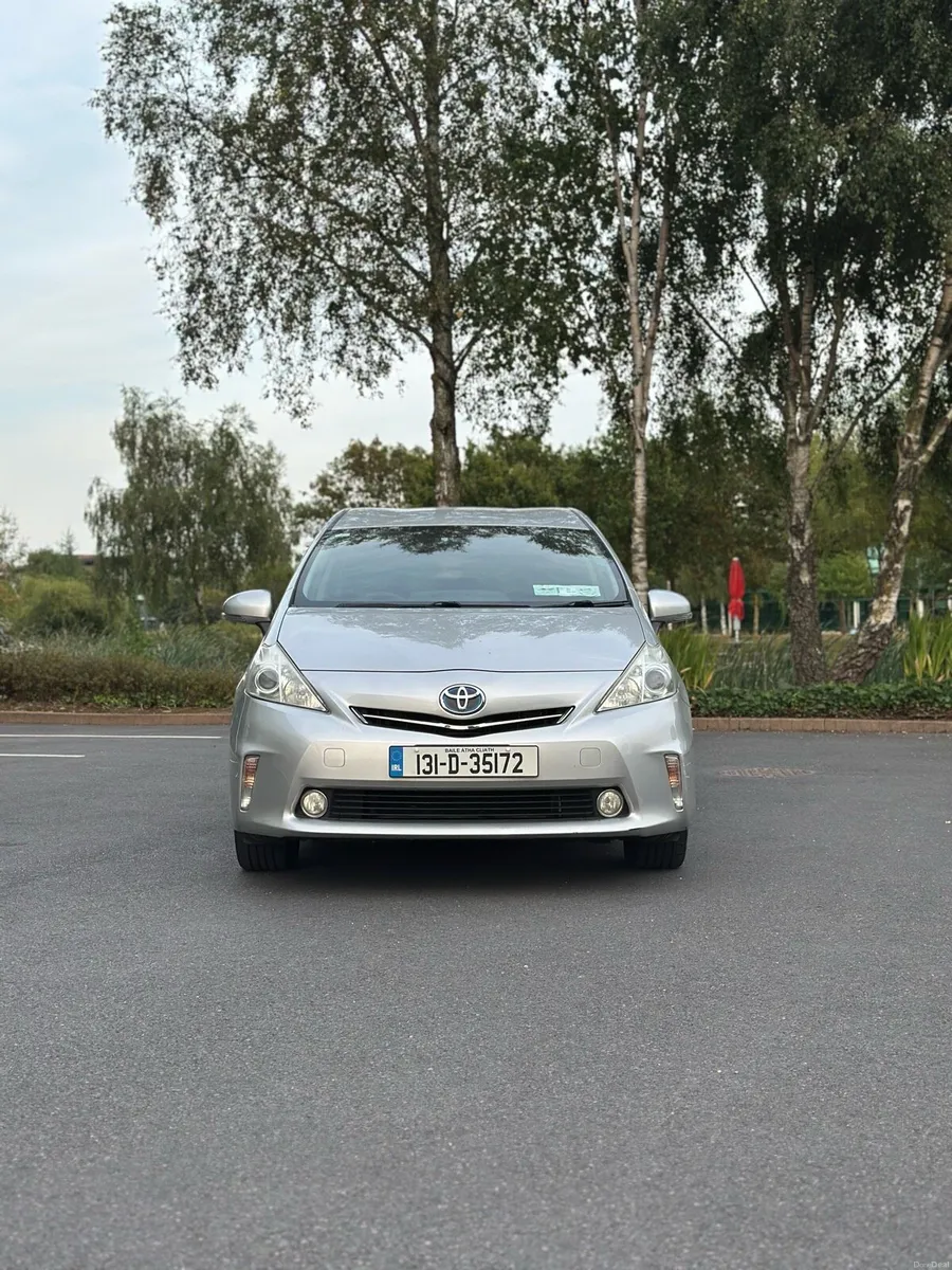 2013 Toyota Prius Alpha | NCT 09/27 | 1 Owner - Image 2