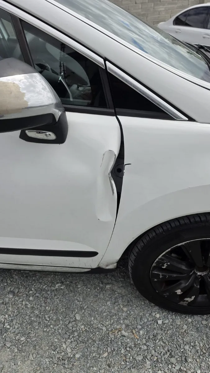 Peugeot 3008 2014 - Image 2