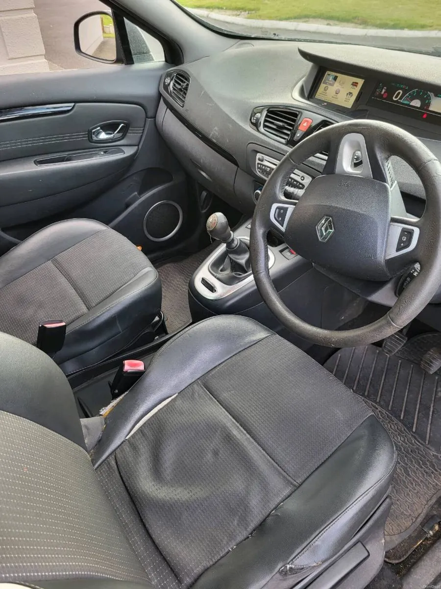Renault Grand Scenic - Image 5