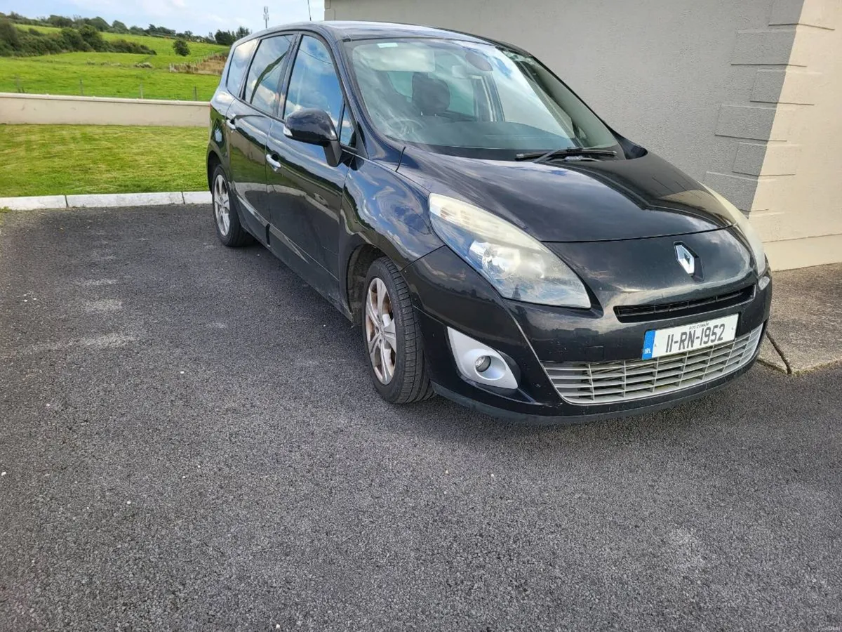Renault Grand Scenic - Image 3
