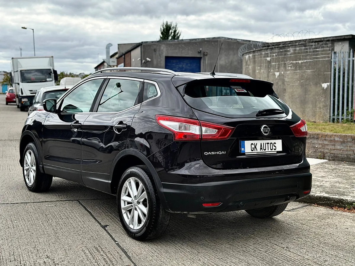 🔴 Nissan Qashqai Pan Roof SV - Image 4
