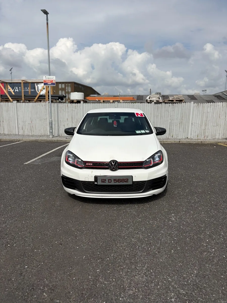 Volkswagen Golf GTI - Image 2