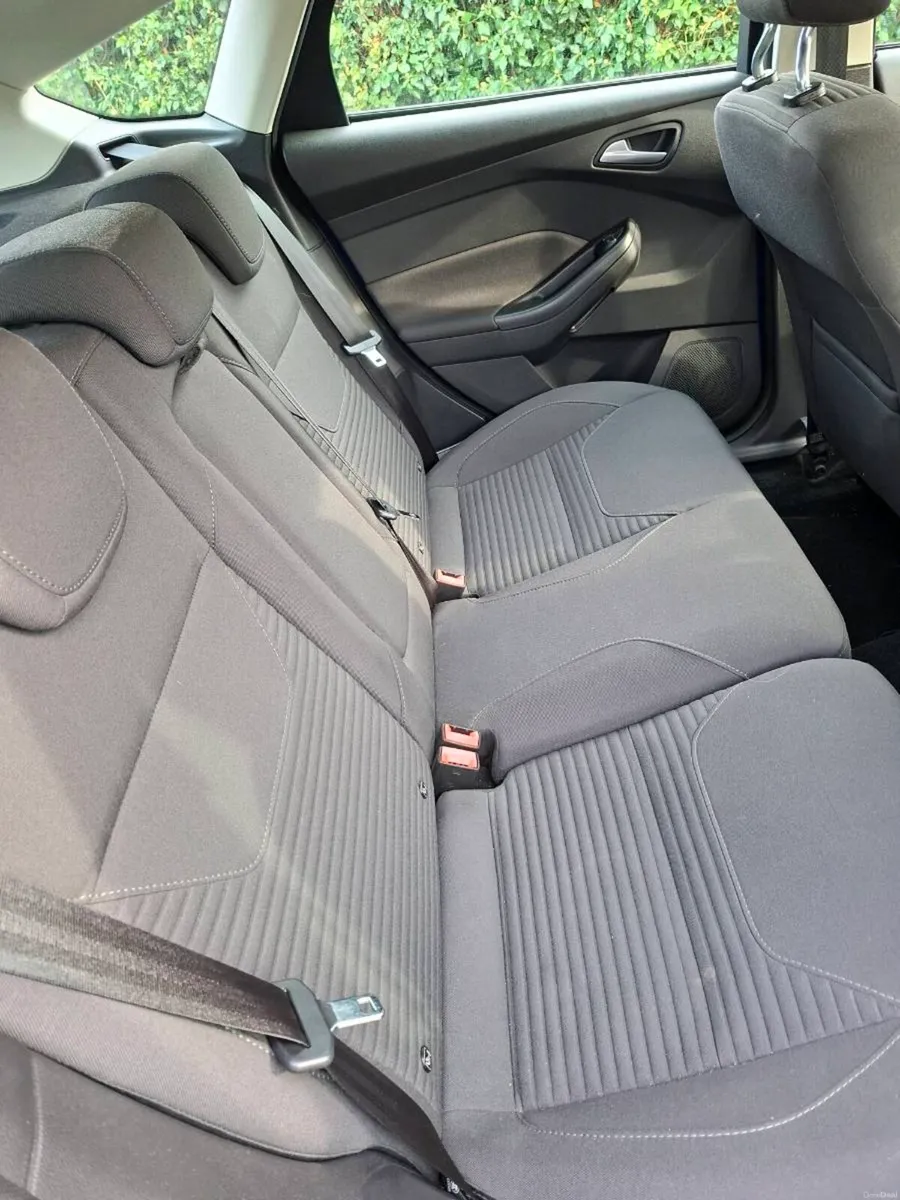 FORD FOCUS DIESEL 2017 ONLY 45000KM - Image 6