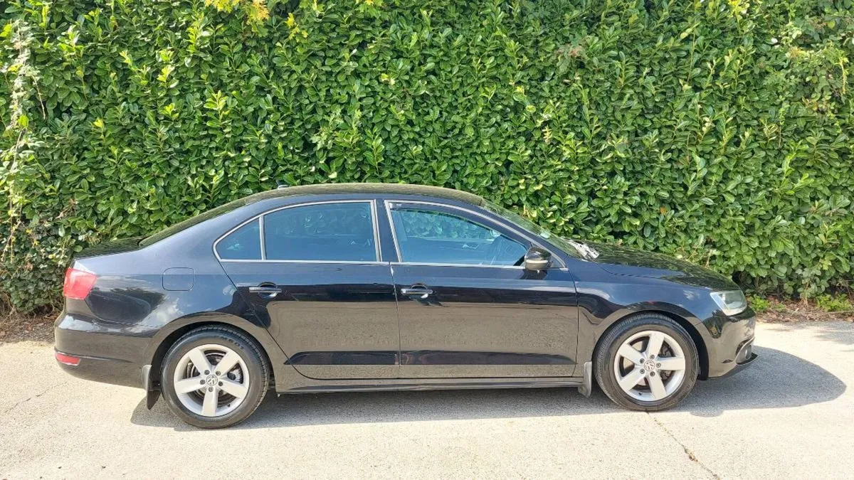 2014 VW JETTA 1.6TDI COMFORTLINE - Image 4