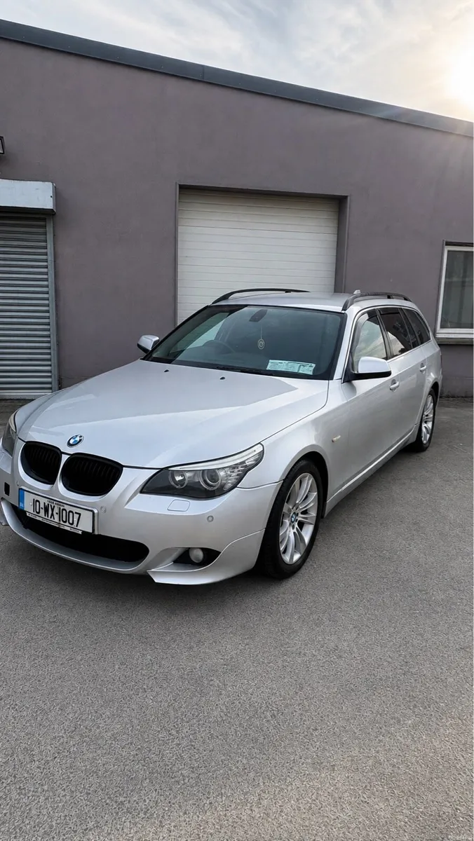 BMW E61 - Image 1