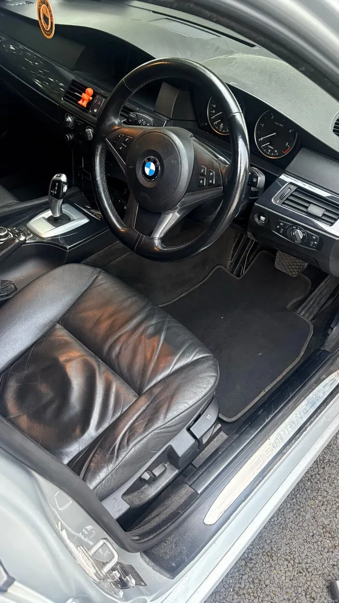 BMW E61 - Image 5